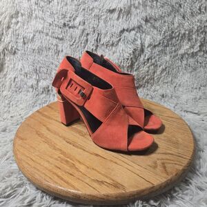 M4DE Womens Coral Suede Block Heel Open Toe Buckle Strap Sandal Shoes Size 6